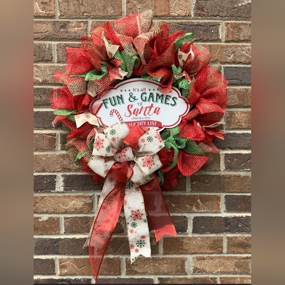 Christmas Wreath - Festive "Santa Checks The Naughty List" Christmas Wreath - Picture 2 of 5
